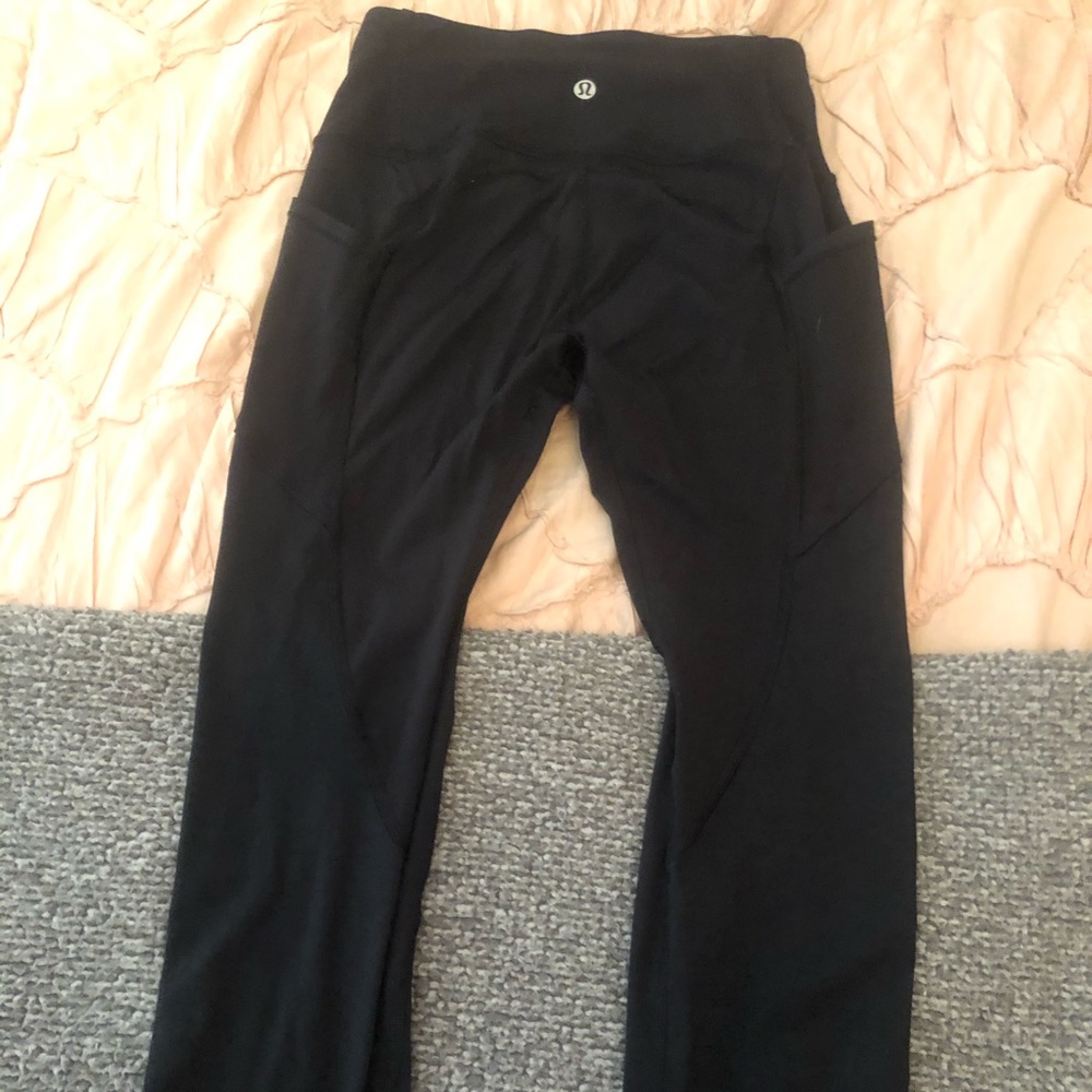 black lulu lemon leggings
